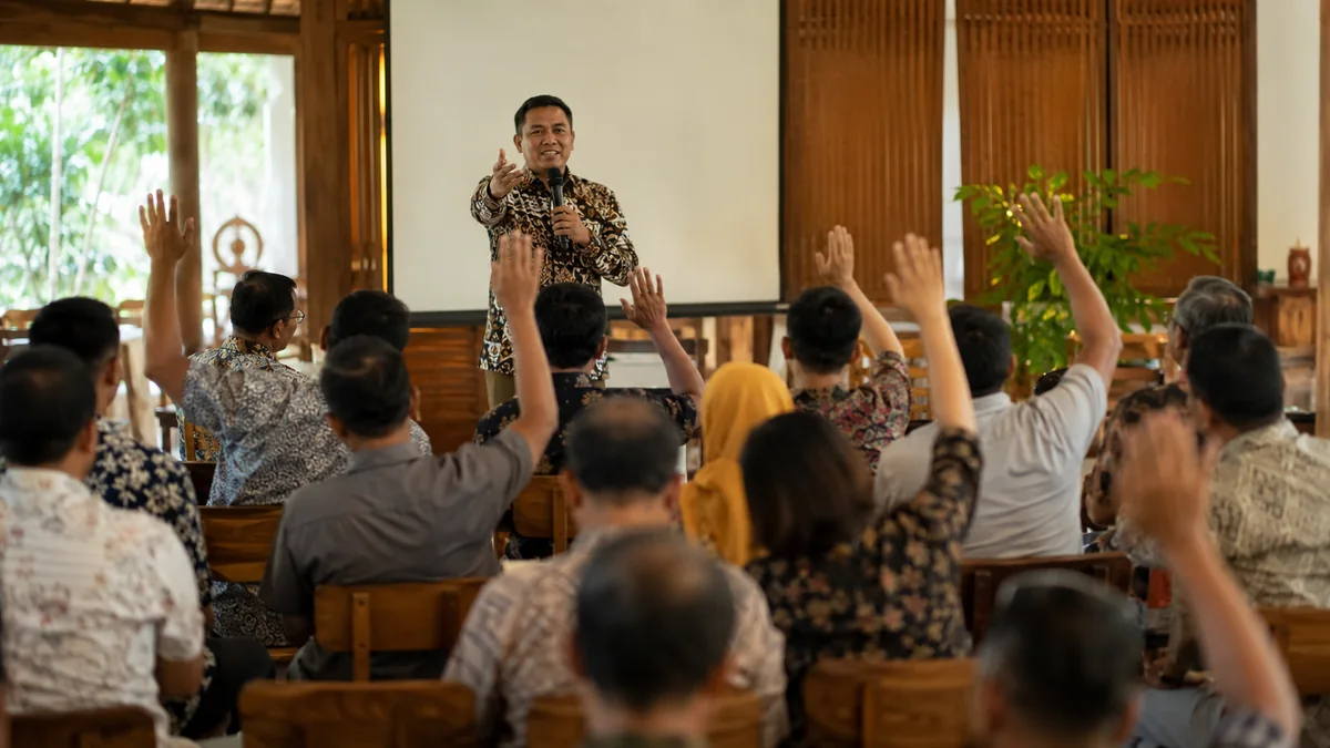 Melakukan Rapat Pembentukan dan PAD